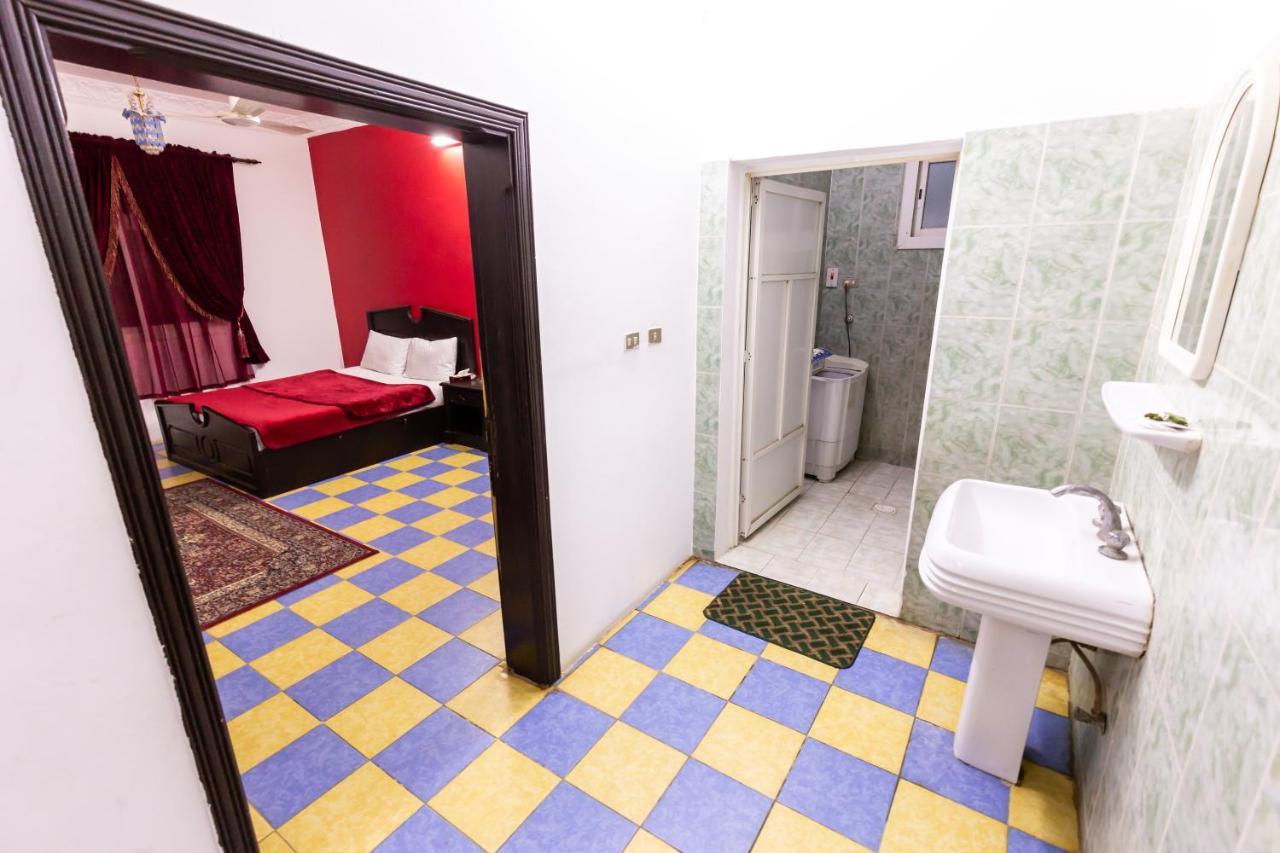 Al Eairy Furnished Apartments - Al Bahah 3 ภายนอก รูปภาพ