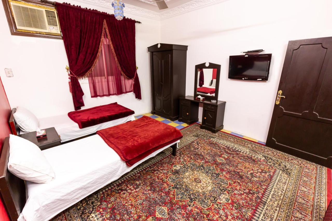 Al Eairy Furnished Apartments - Al Bahah 3 ภายนอก รูปภาพ