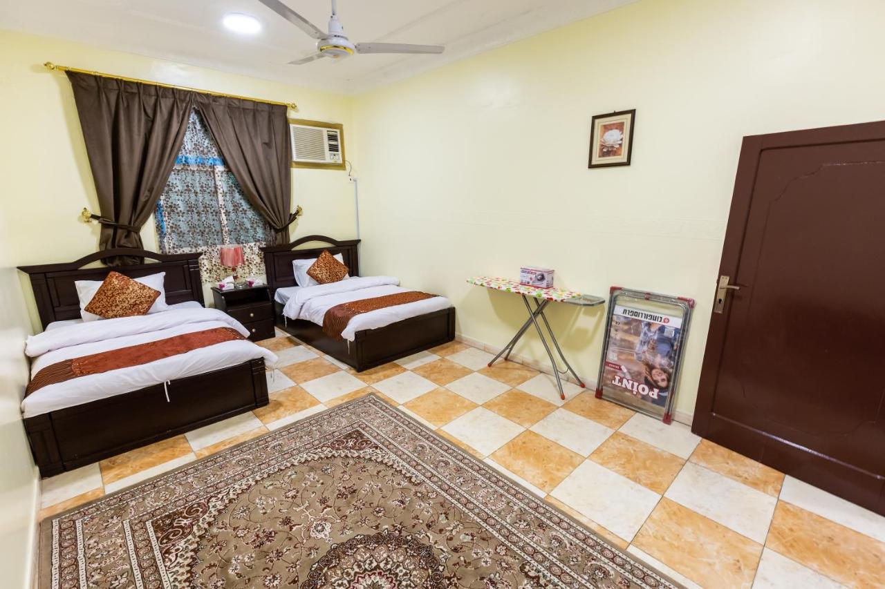 Al Eairy Furnished Apartments - Al Bahah 3 ภายนอก รูปภาพ