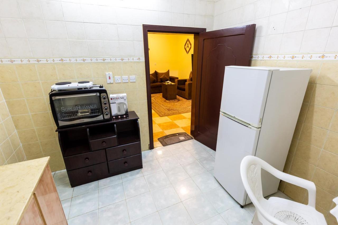 Al Eairy Furnished Apartments - Al Bahah 3 ภายนอก รูปภาพ